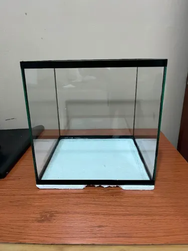 Aquário cubo