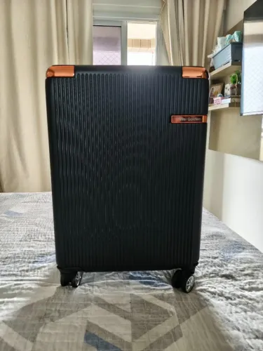 Mala Média Para Despachar 18kg, expansível e rodas 360º removíveis - R$ 180,00