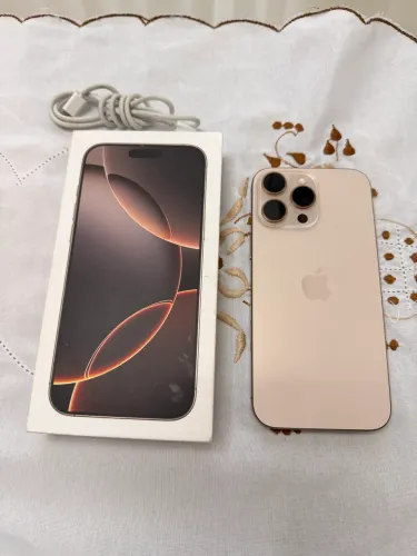 iPhone 16 Pro Max 256Gb Impecável