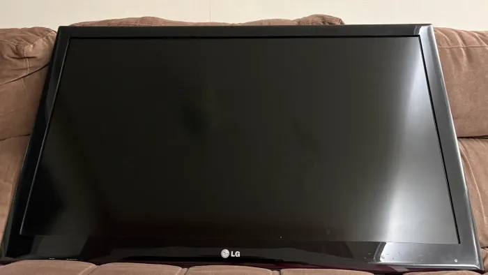 Vendo TV LED LG 42 com defeito.