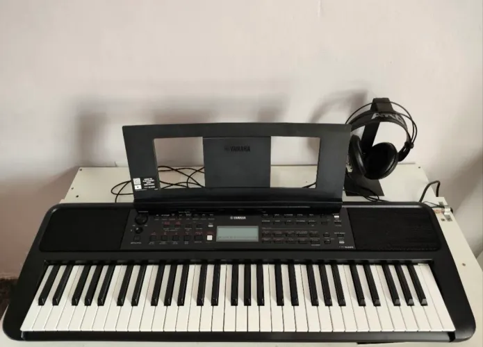 Teclado Yamaha psr -e383