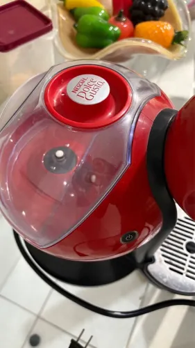 Cafeteira Nestlé Dolce Gusto