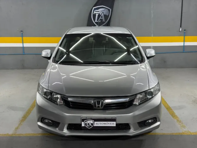 Honda Civic Sedan LXS 1.8/1.8 Flex 16V Aut. 4P 2014