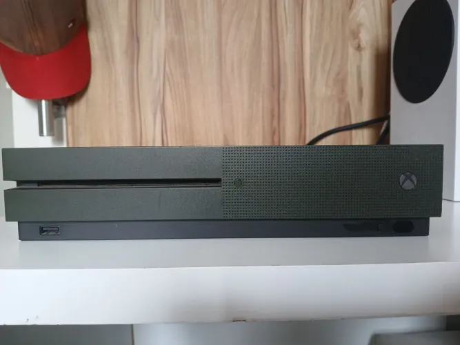 ? Xbox One X ? Ótimo Estado | Pronto para Jogar! ?