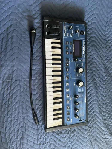 Teclado Sintetizador Novation Mininova