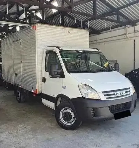 Iveco Daily 35s14 bau ano 2012