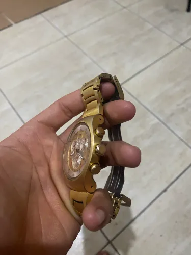 Swatch pirâmide 