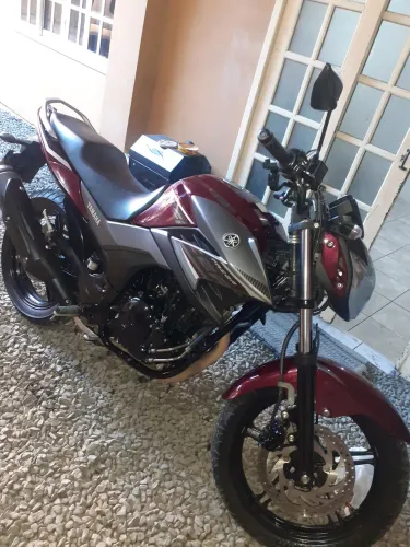 Fazer 250
