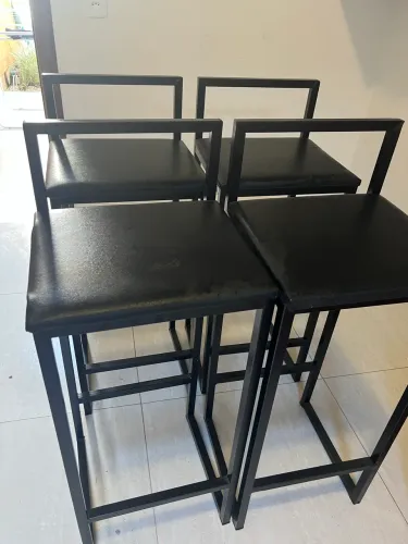 Banquetas super conservadas