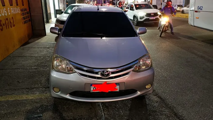 Toyota Etios XLS Sedan 1.5 Flex 16V 4P Mec. 2013
