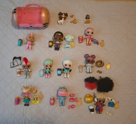 Kit de bonecas e acessórios LOL
