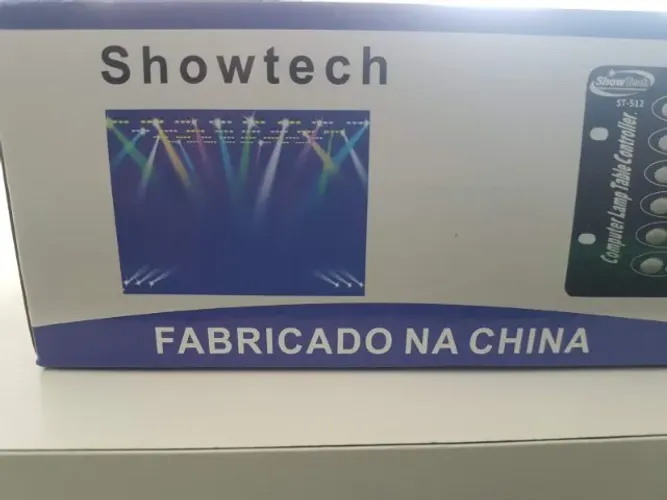 Mesa DMX Showtec para Iluminação e Efeitos 192 Canais