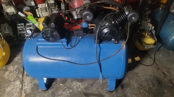 Vende Se Compressor 20 pés schulz