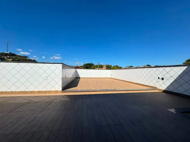 Casa para aluguel - Tirol, 3 quartos - Belo Horizonte