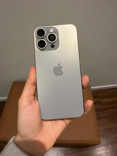iPhone 15 Pro Max 256gb - sem marcas de uso - único dono