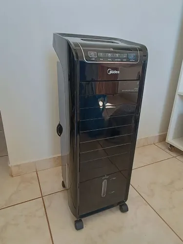 Climatizador de Ar Frio Midea Preto 220v