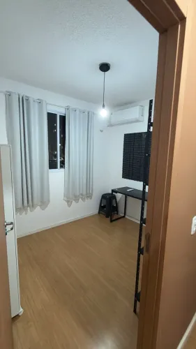 Apartamento semimobiliado para alugar | R$ 2.200 com condomínio + IPTU inclusos