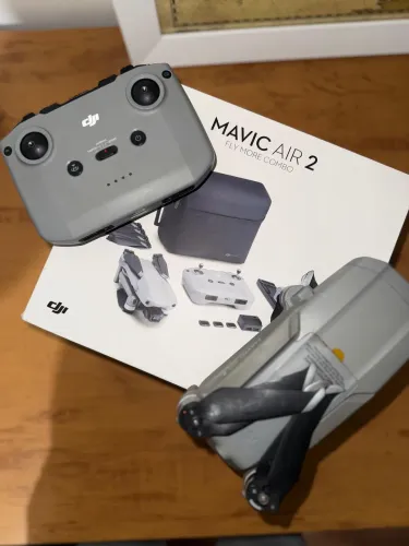 Vendo Drone DJI Mavic Air 2 - Fly More Combo