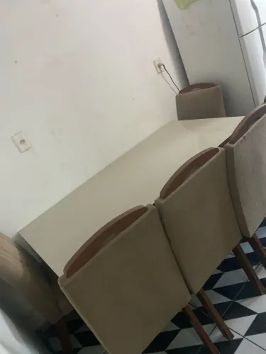 Vende mesa 6 cadeiras