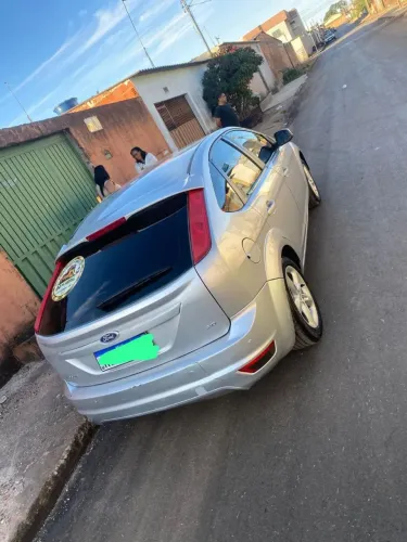Ford Focus Ghia/ XR 2.0 /ghia 2.0 16V Flex 5P 2009
