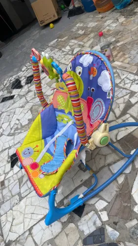 Cadeirinha descanso de bebê