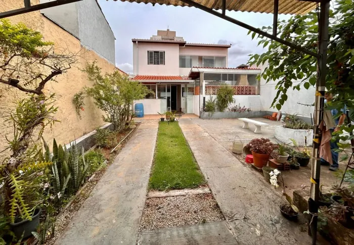 Casa com 3 dormitórios à venda, Vila Jardini - Sorocaba/SP