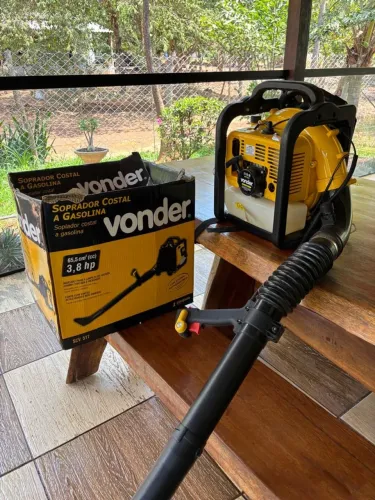VENDE-SE SOPRADOR COSTAL A GASOLINA VONDER