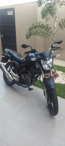 Titan 160 2024 preta 