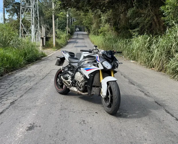 BMW S1000 R