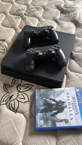  PS4 usado em bom estado.