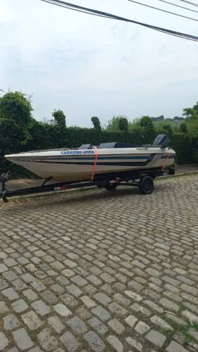 Lancha 18 pés motor 90 Hp Evinrude
