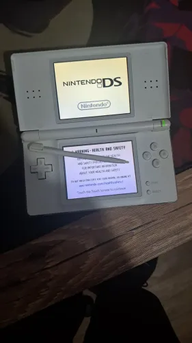 NINTENDO DS LITE (com R4)