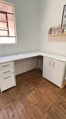 Escrivaninha em L