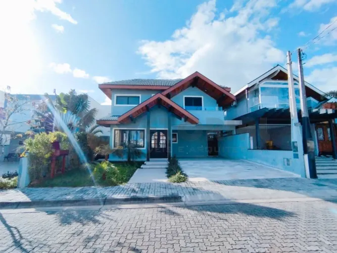 Sobrado com 4 dormitórios à venda, 288 m² por R$ 4.100.000,00 - Costa Nova - Caraguatatuba