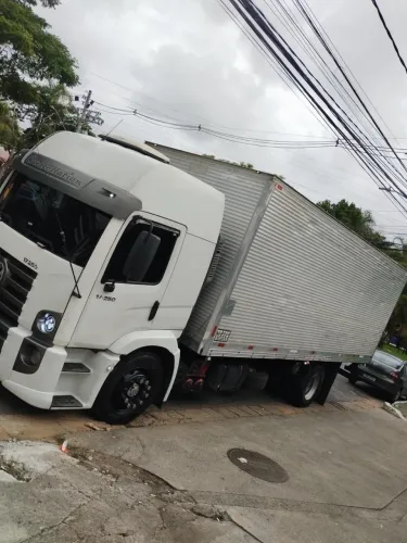 Vende-se caminhão volks