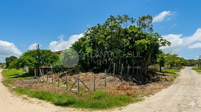 TERRENO DE ESQUINA EM PONTAL DO SUL, PONTAL DO PARANA - PR
