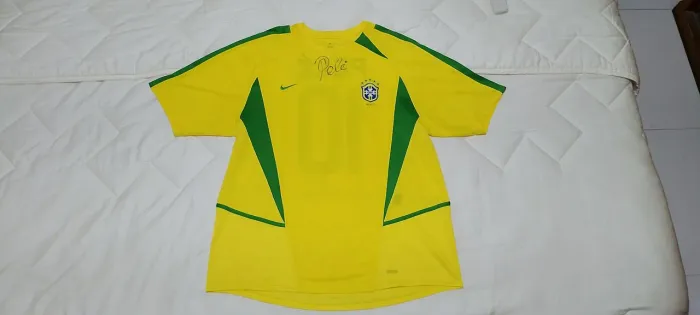 Camisa seleção 2002 autografada pelo Pelé