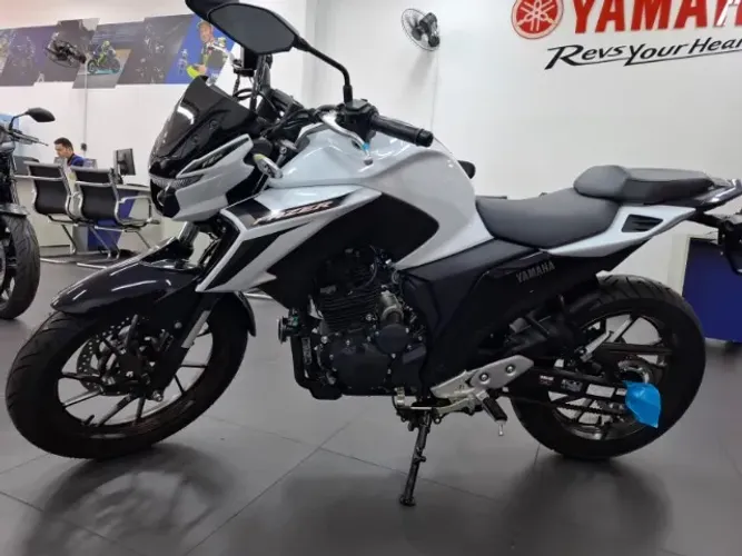 Fazer Fz25