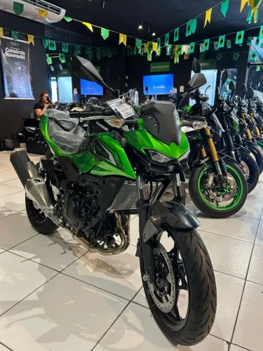 KAWASAKI Z500 0KM - GRUPO TOKYO MOTOS