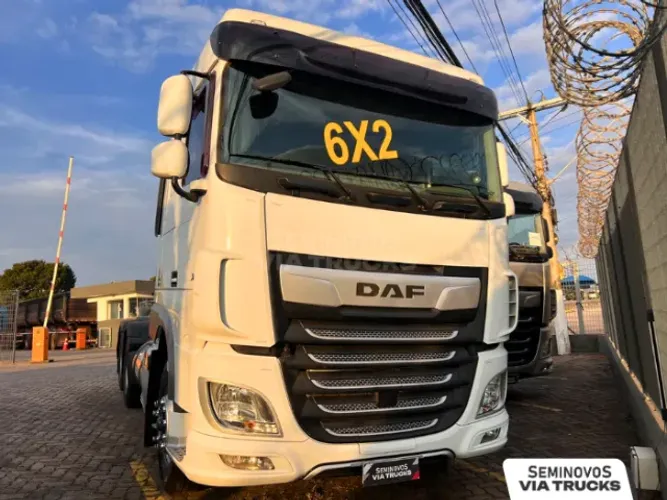 Caminhão de frota DAF XF 480 6x2 SC 2023/2023 Histórico + Revisado + Garantia 3 meses