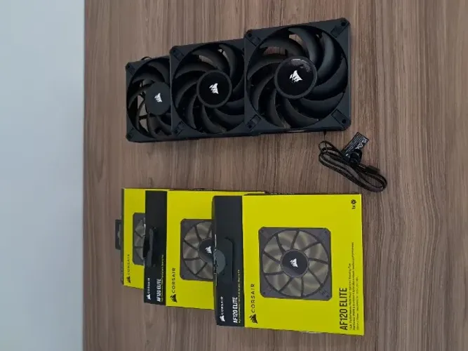 3x FANS CORSAIR AF120 ELITE