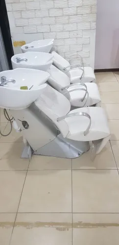 Lavatorios e Espelhos para salao de beleza