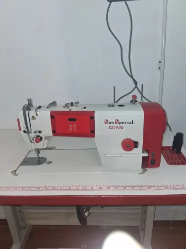 Maquina de costura reta industrial Sun Special