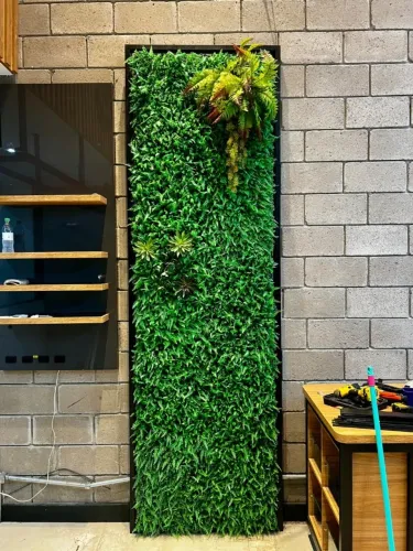MURAL VERDE DECORATIVO ARTIFICIAL - 1,00m x 3,20m