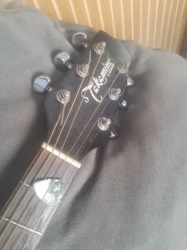 violao takamineG241 eletrico