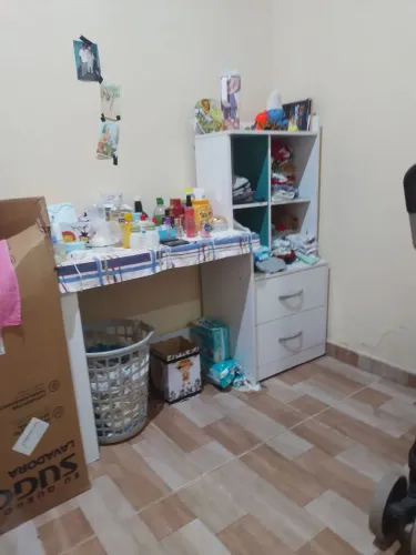 Vendo escrivaninha só tem um defeito por 150