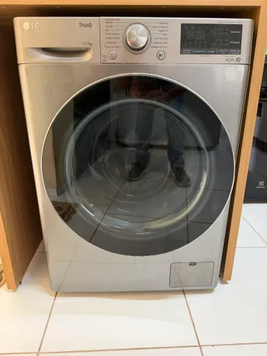 Lava e seca LG