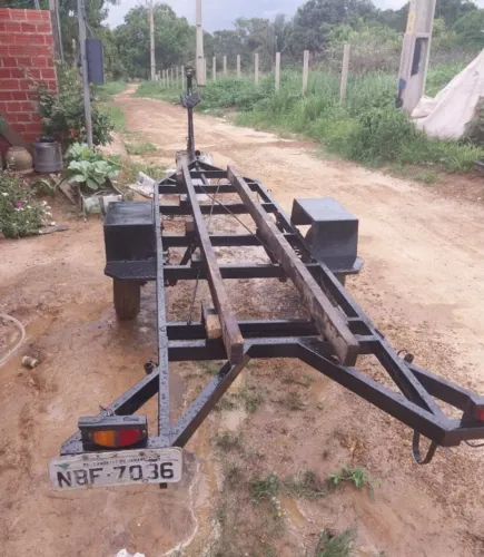 Carretinha para transportar embarcação 