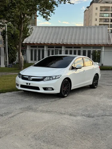 Honda Civic Sedan LXR 2.0 Flexone 16V Aut. 4P 2014