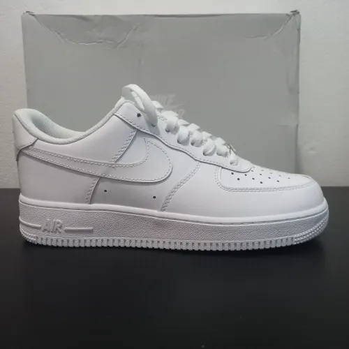 Tênis Nike Air Force 1 Triple White Branco Novo Nunca Usado Tamanho 40 BR